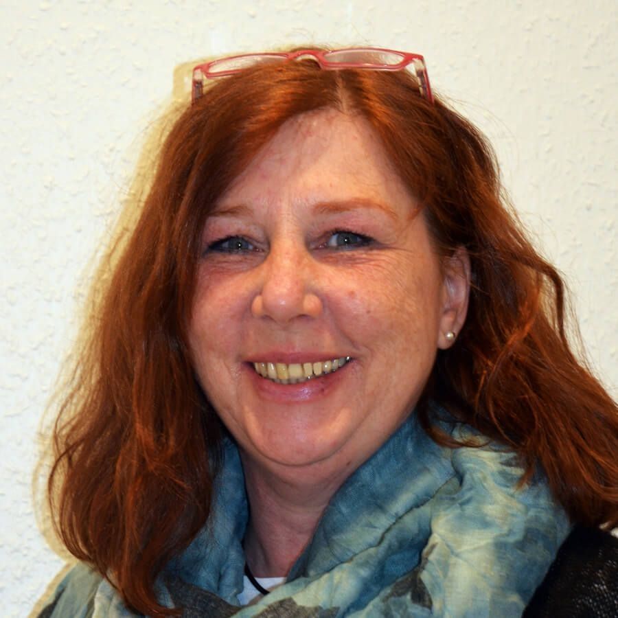 Frau Martina Schmidt